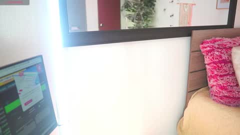 Melissa online show from 11/04/25, 12:26