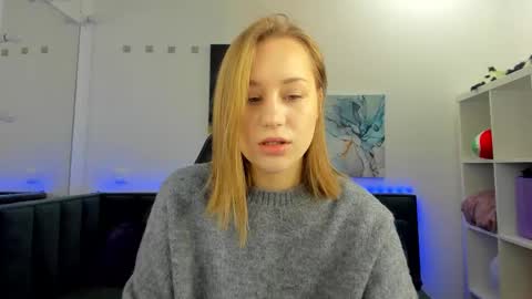 melissa_new22 online show from 11/02/25, 12:02