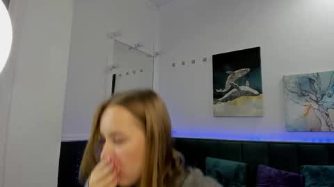 melissa_new22 online show from 12/20/25, 01:02