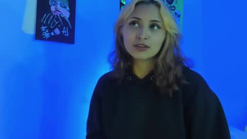 Snapshot of melissa_noir chatting on 11/29/25, 11:41 melissa_noir online show from 11/29/25, 11:41