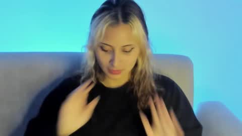 Snapshot of melissa_noir chatting on 02/20/26, 08:38 melissa_noir online show from 02/20/26, 08:38