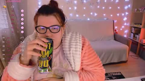 Snapshot of melissa_purr chatting on 01/07/25, 11:48 melissa_purr online show from 01/07/25, 11:48