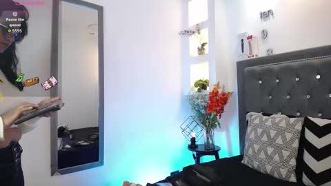 Melissa online show from 12/16/25, 09:53