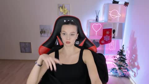 Melissa online show from 12/18/24, 08:47