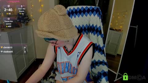 Melissa online show from 12/25/24, 11:42