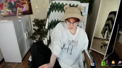 Melissa online show from 11/22/25, 04:11