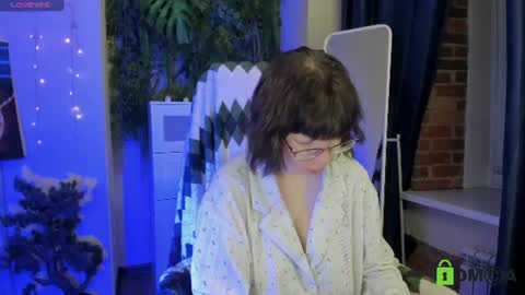 Snapshot of melissa_wells chatting on 06/25/26, 09:19 Melissa online show from 06/25/26, 09:19