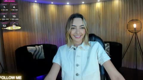 Snapshot of melissamoore_ chatting on 05/03/26, 10:10 Call me Meli online show from 05/03/26, 10:10
