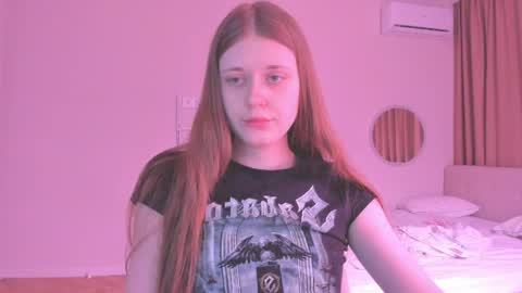 Snapshot of melissssa_bloom chatting on 03/14/26, 01:55 Melissa online show from 03/14/26, 01:55