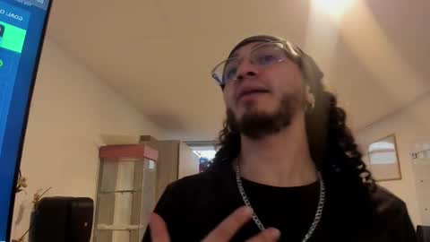 Snapshot of melkkor chatting on 02/16/26, 08:05 Melkkor Independient Model online show from 02/16/26, 08:05