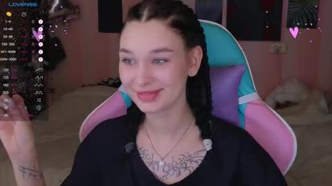 Snapshot of mella_freya chatting on 02/27/25, 09:14 Freya IM NONUDE online show from 02/27/25, 09:14