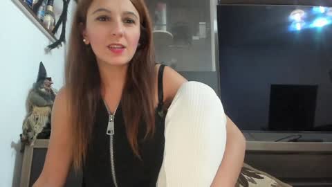 MellyMell  online show from 10/15/25, 06:52