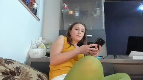 MellyMell  online show from 05/06/26, 06:57