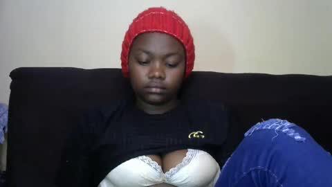 mell online show from 03/08/25, 10:43