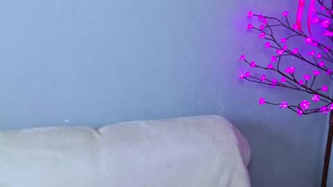 mellhyees online show from 06/21/26, 03:20