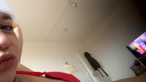 Melli online show from 12/26/24, 01:32