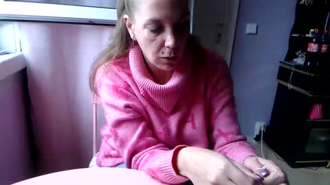 Melli online show from 09/18/25, 02:41