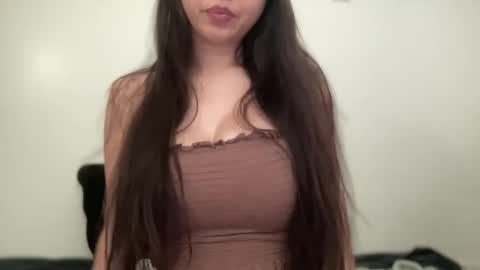 Snapshot of mellie__ chatting on 02/06/25, 04:14 mellie__ online show from 02/06/25, 04:14