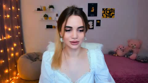 Snapshot of mellifluoustess chatting on 01/10/25, 09:53 Tessa online show from 01/10/25, 09:53