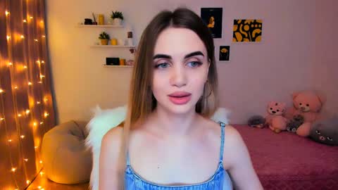 Snapshot of mellifluoustess chatting on 02/01/25, 07:02 Tessa online show from 02/01/25, 07:02