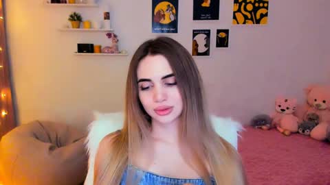 Snapshot of mellifluoustess chatting on 02/01/25, 11:06 Tessa online show from 02/01/25, 11:06