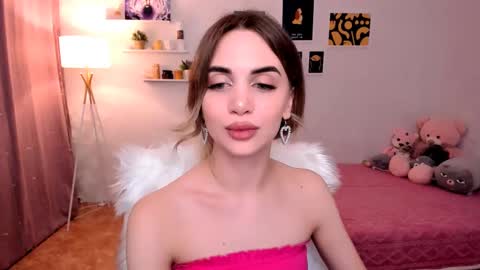 Snapshot of mellifluoustess chatting on 02/22/25, 01:11 Tessa online show from 02/22/25, 01:11