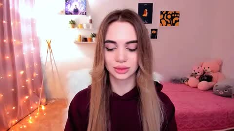 Snapshot of mellifluoustess chatting on 02/28/25, 01:05 Tessa online show from 02/28/25, 01:05