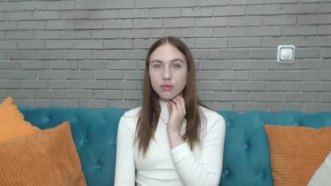 Snapshot of mellingi chatting on 09/18/25, 05:09 mellingi online show from 09/18/25, 05:09