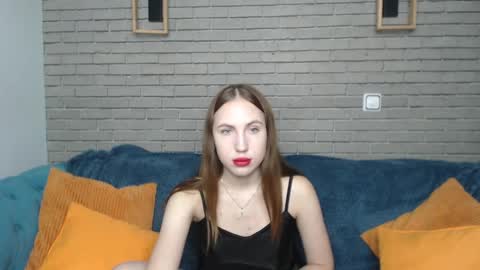 Snapshot of mellingi chatting on 10/06/25, 04:54 mellingi online show from 10/06/25, 04:54