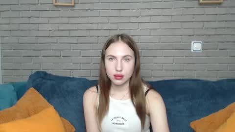 Snapshot of mellingi chatting on 10/07/25, 05:04 mellingi online show from 10/07/25, 05:04