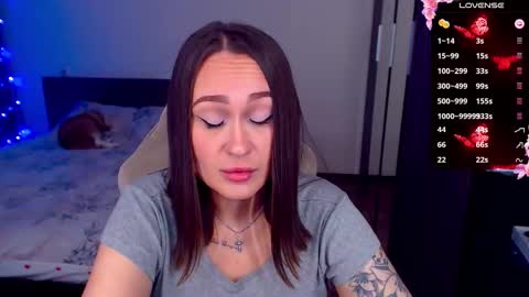 Mel online show from 10/31/25, 09:49