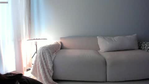 Snapshot of melmean chatting on 06/06/26, 09:03 Mel online show from 06/06/26, 09:03
