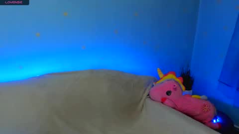 Snapshot of melmooon chatting on 02/13/25, 08:24 MelMooon online show from 02/13/25, 08:24