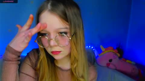 Snapshot of melmooon chatting on 02/18/25, 07:30 MelMooon online show from 02/18/25, 07:30