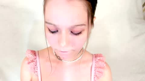 Snapshot of melmooon chatting on 02/03/26, 01:27 MelMooon online show from 02/03/26, 01:27