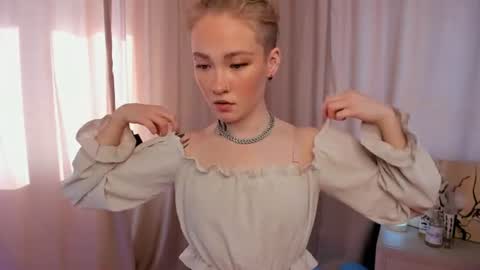 melodievejar online show from 06/25/26, 04:12