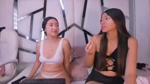 Melodi online show from 11/24/25, 07:35