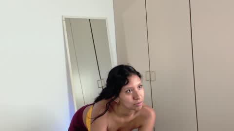 Snapshot of melody24_ chatting on 01/29/25, 06:39 melody24_ online show from 01/29/25, 06:39