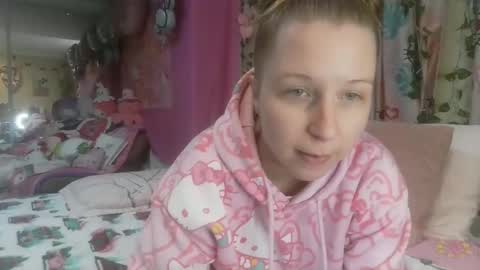 Snapshot of melody69lynn chatting on 01/06/25, 06:52 Melody Moral Lynn online show from 01/06/25, 06:52