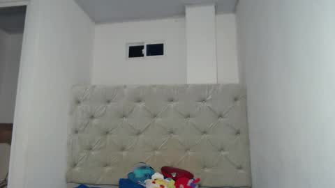 melody phillips online show from 09/12/25, 08:47