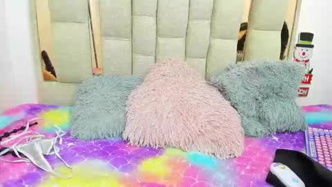 melody online show from 12/18/24, 04:20