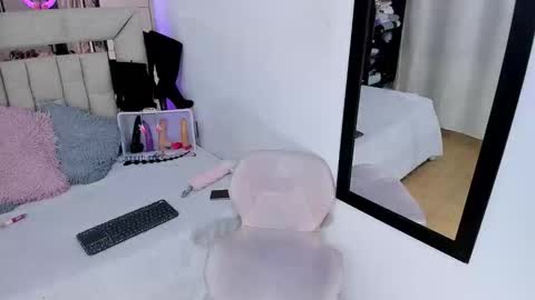 melody online show from 02/10/26, 05:55