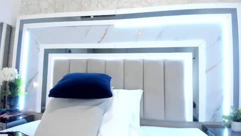 melodycharlotte online show from 10/28/25, 12:19