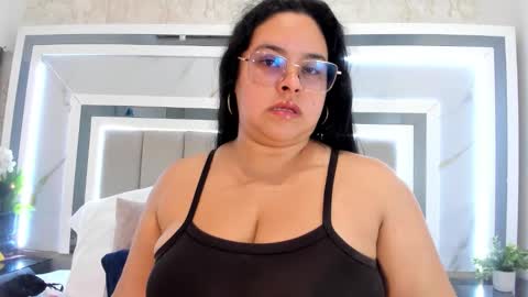 melodycharlotte online show from 11/02/25, 08:44