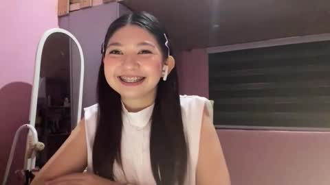 Snapshot of melodygrueber chatting on 03/27/26, 02:39 Bella online show from 03/27/26, 02:39