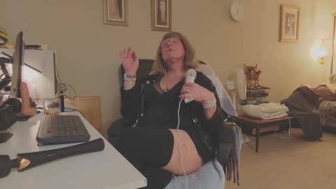 Snapshot of melodyredux_62 chatting on 02/28/26, 05:25 Melody online show from 02/28/26, 05:25