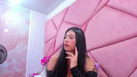 Snapshot of melodysmithass chatting on 04/30/26, 03:35 Melodysmithass online show from 04/30/26, 03:35
