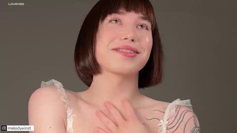 Snapshot of melodyxlove chatting on 12/20/25, 07:48 Melody 3 - online show from 12/20/25, 07:48