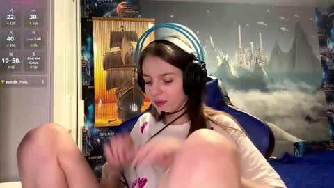 Snapshot of melonygriffen chatting on 02/21/26, 05:03 Hi Im Aria 18 years old online show from 02/21/26, 05:03