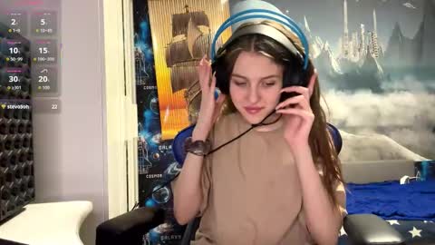 Snapshot of melonygriffen chatting on 03/14/26, 06:24 Hi Im Aria 18 years old online show from 03/14/26, 06:24